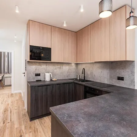 Pulawska 23/25 By Homeprime Varsó